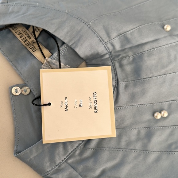 NWT FREE GENERATION NEIMAN MARCUS - Picture 7 of 7